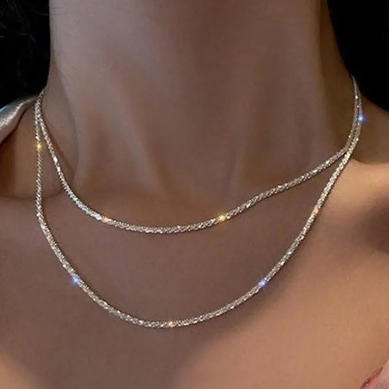 VENOCO Layered Necklace for Women 